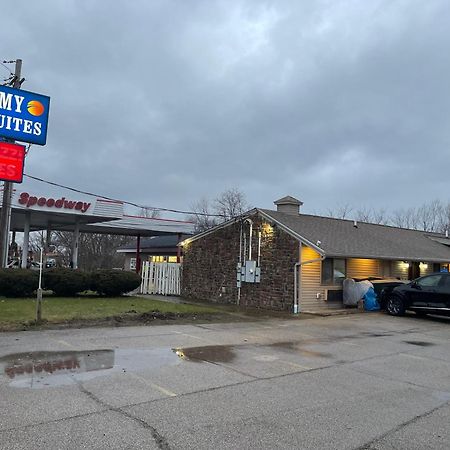 Economy Inn & Suites Ashtabula Εξωτερικό φωτογραφία