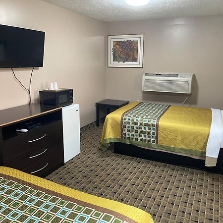 Economy Inn & Suites Ashtabula Εξωτερικό φωτογραφία