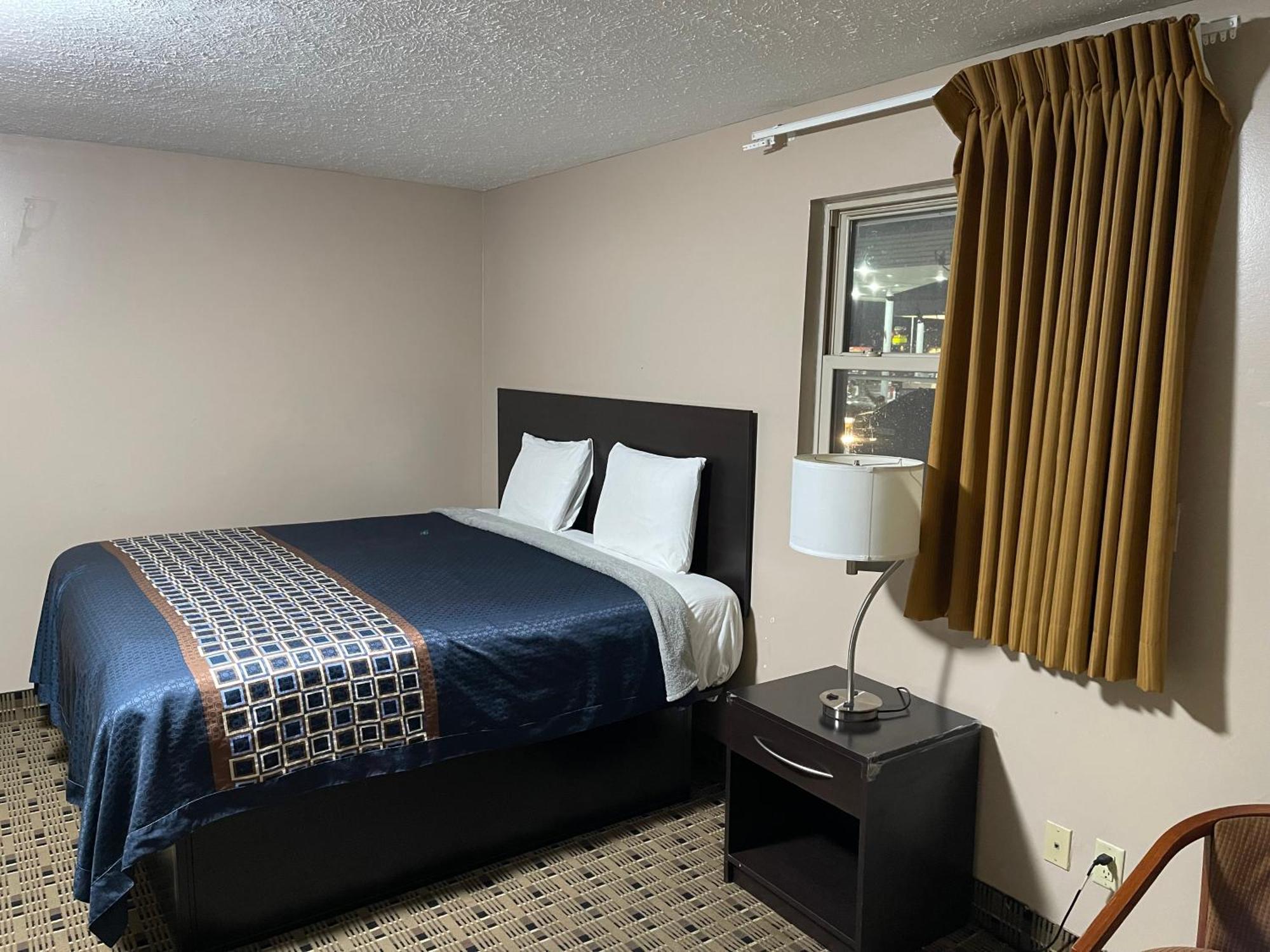Economy Inn & Suites Ashtabula Εξωτερικό φωτογραφία