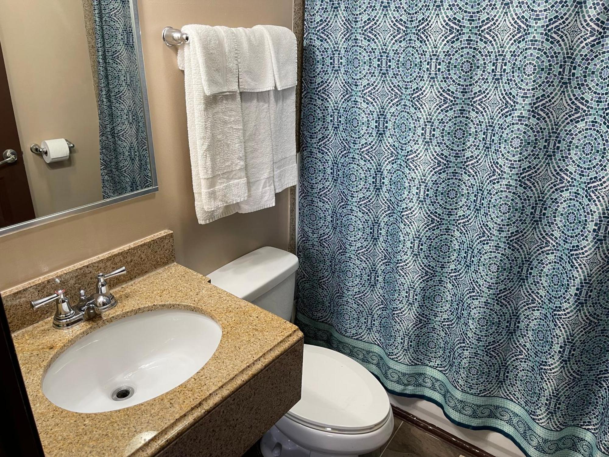 Economy Inn & Suites Ashtabula Εξωτερικό φωτογραφία
