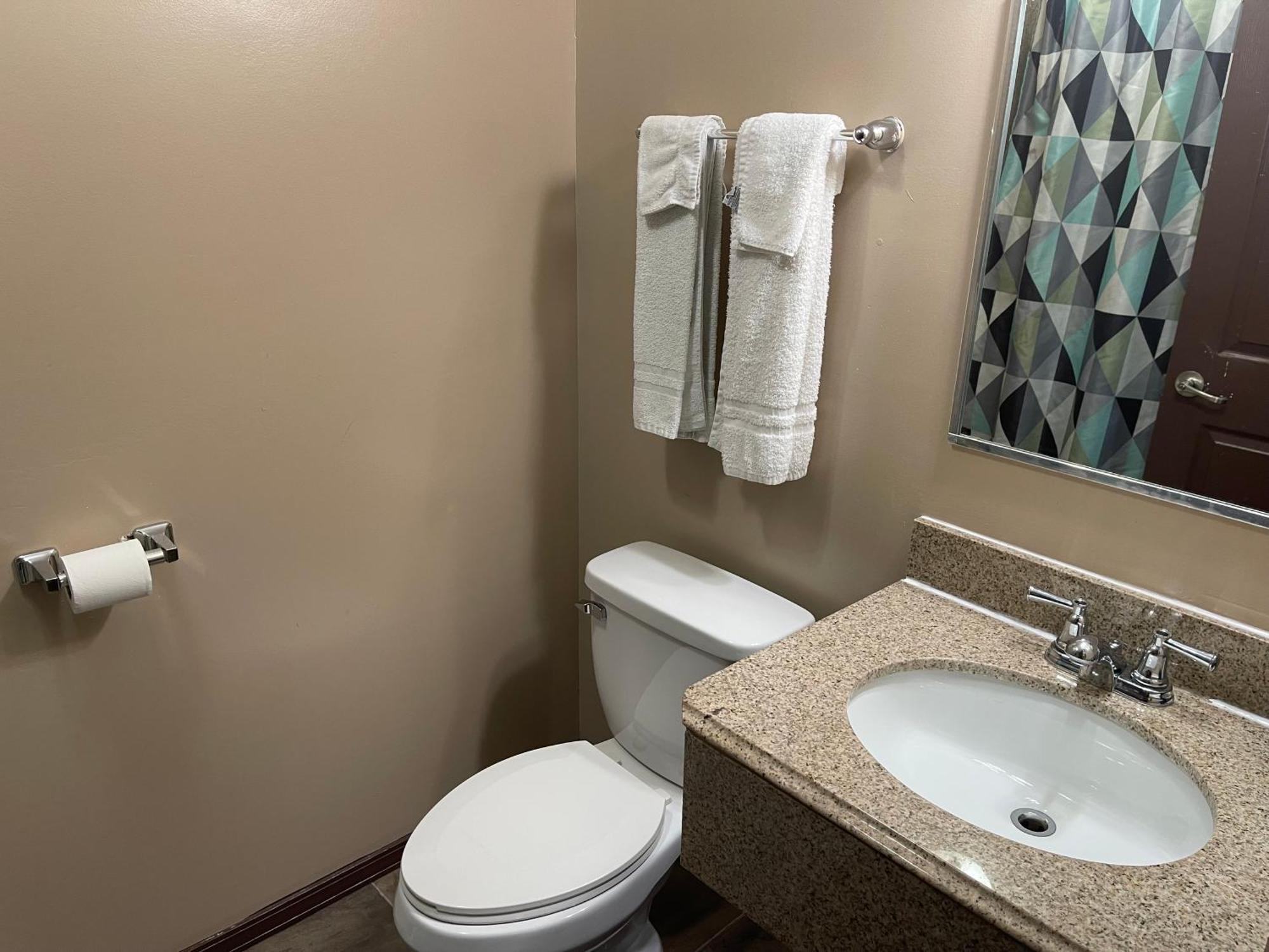 Economy Inn & Suites Ashtabula Εξωτερικό φωτογραφία