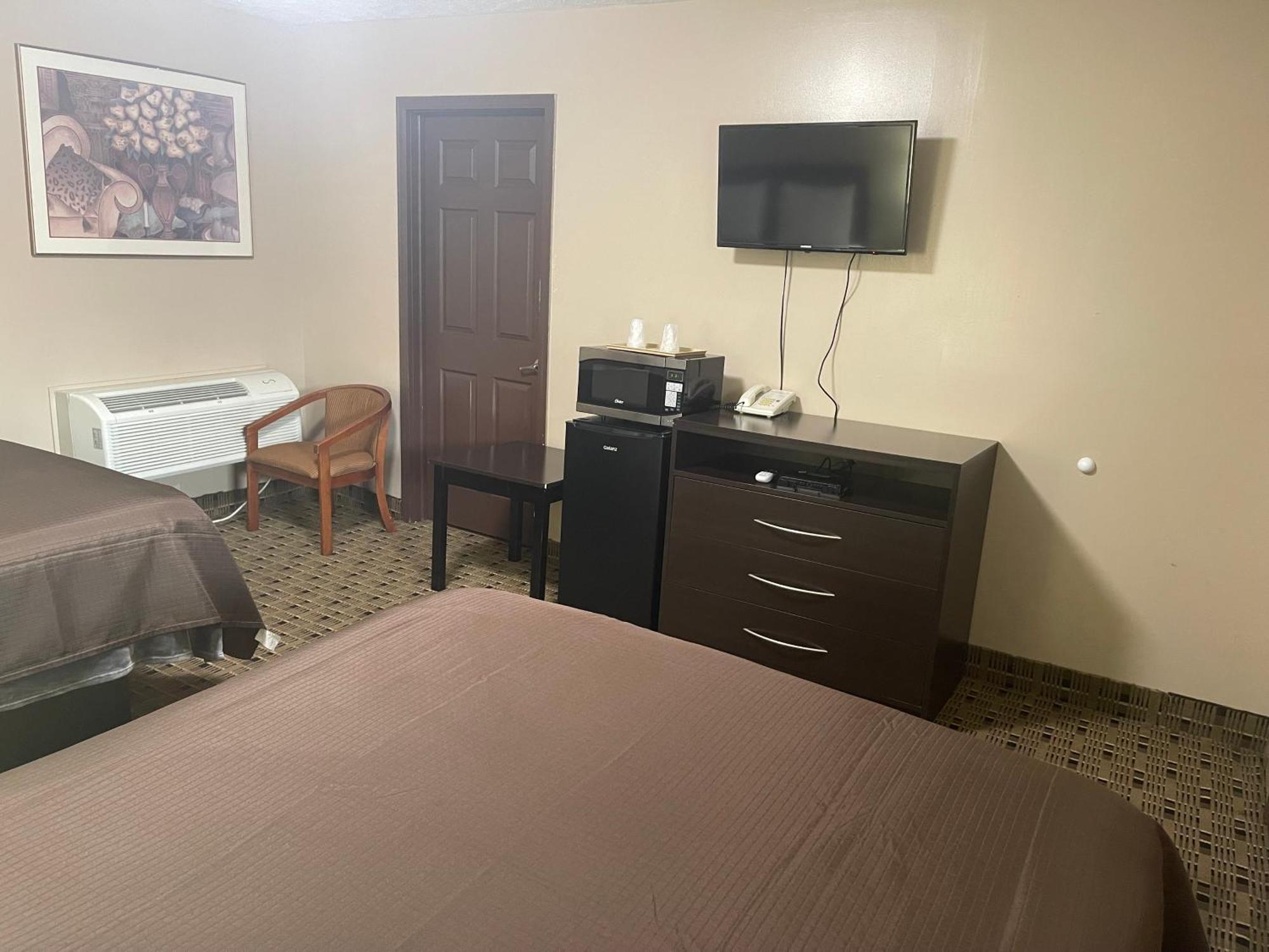 Economy Inn & Suites Ashtabula Εξωτερικό φωτογραφία