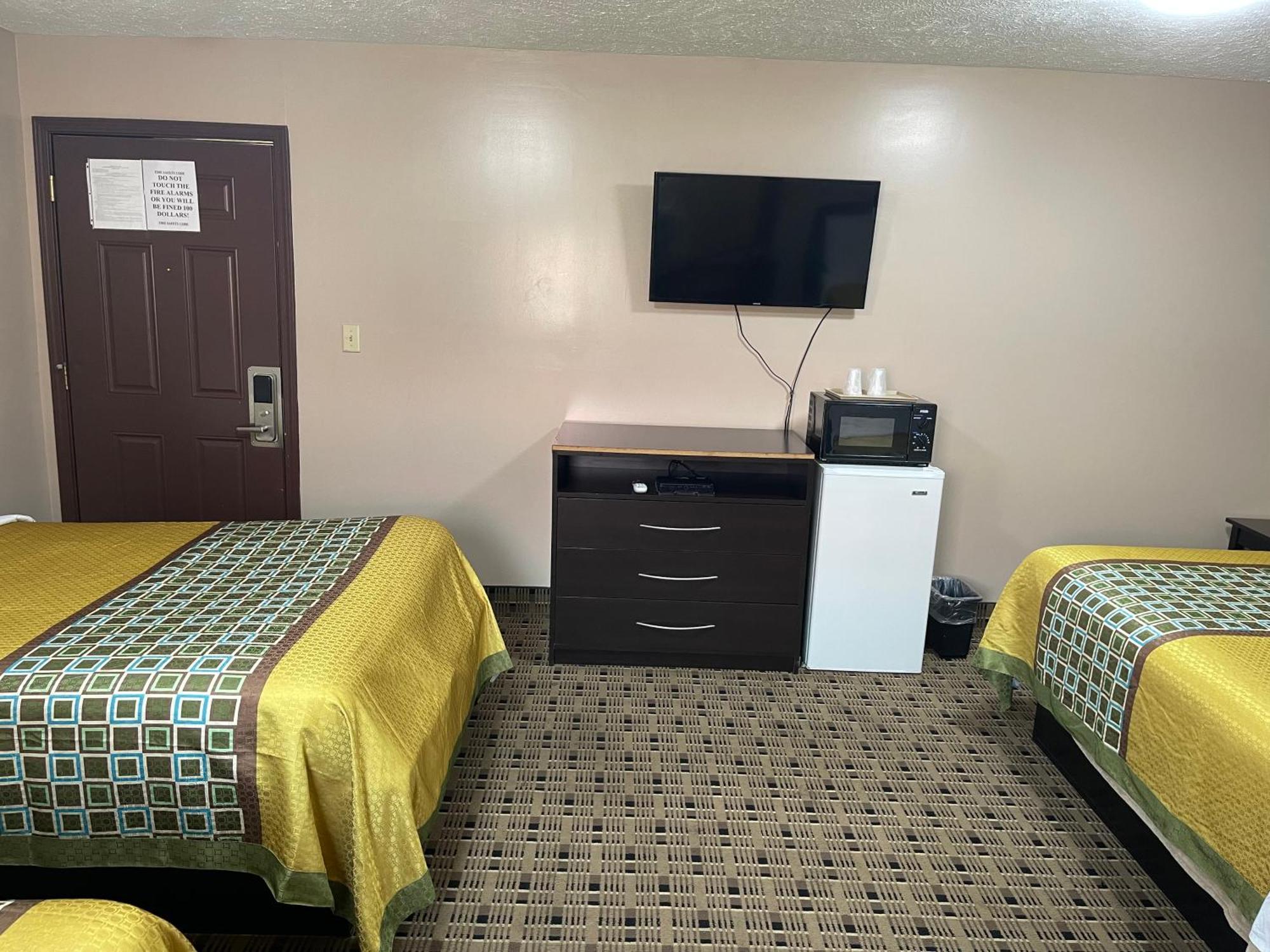 Economy Inn & Suites Ashtabula Εξωτερικό φωτογραφία
